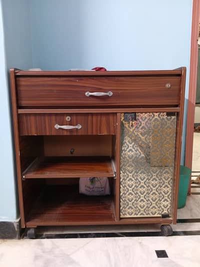 Computer table for sell.