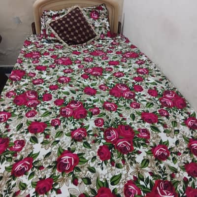 single bed 10/9 condition with foam 18k and without foam 15k