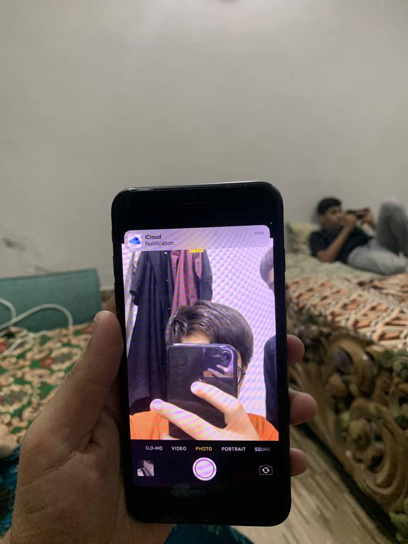 Apple iPhone 7 Plus 1