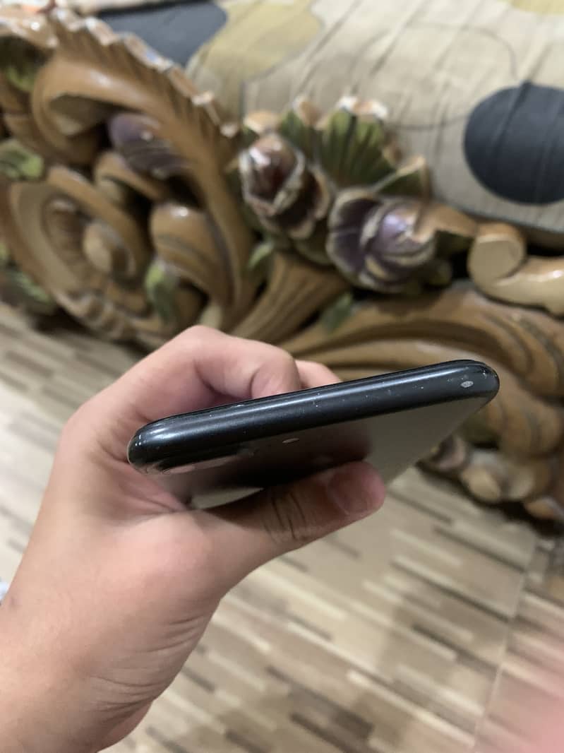 Apple iPhone 7 Plus 3