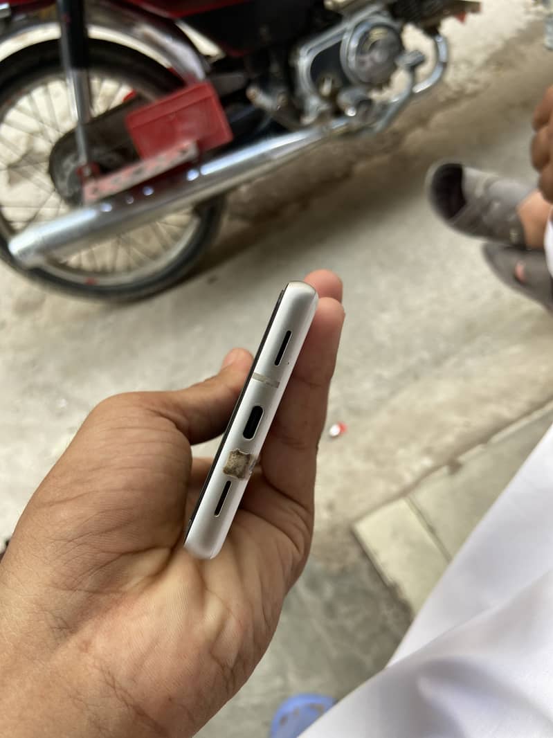 Google Pixel 7a 1