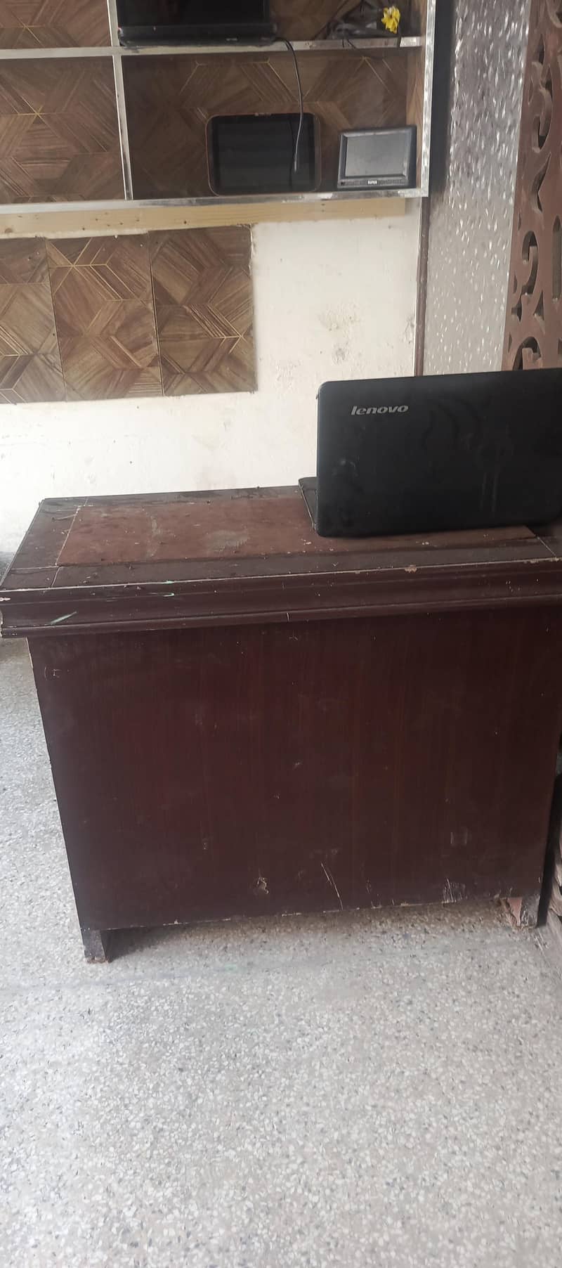 Brown Big Teble 1