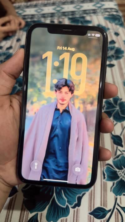 Apple iPhone 11