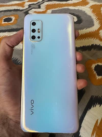 Vivo V17