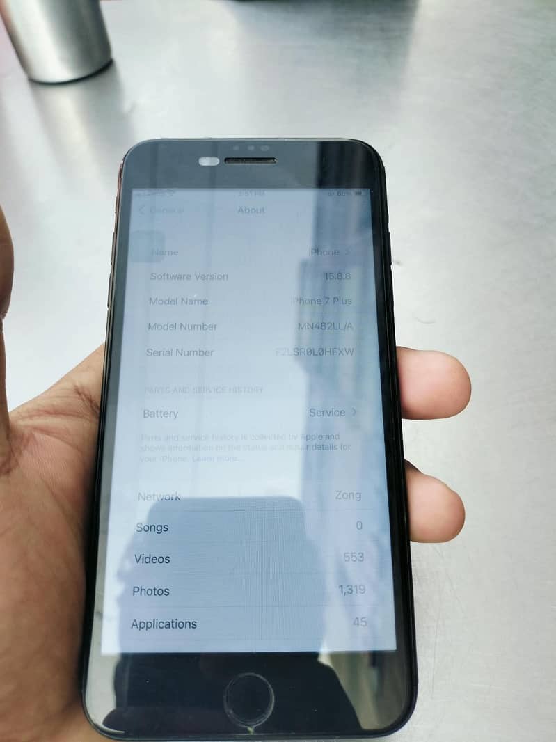 Apple iPhone 7 Plus 2