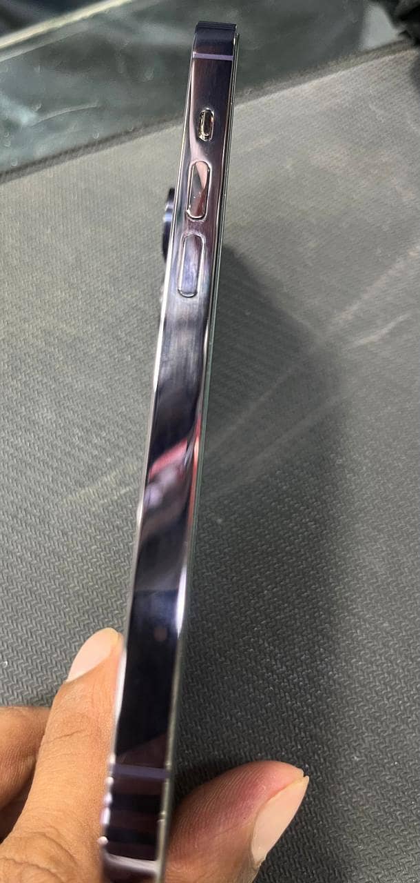 Apple iPhone 14 Pro 4