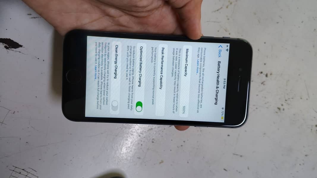 Apple iPhone 8 7