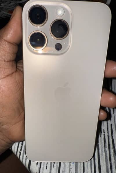 Apple iPhone 16 Pro Max