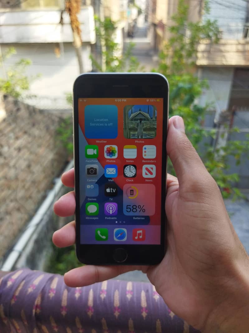 Apple iPhone 6S 3