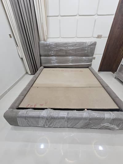 Luxury Bed Set - Poshish bed - King size bed - Double bed & side table