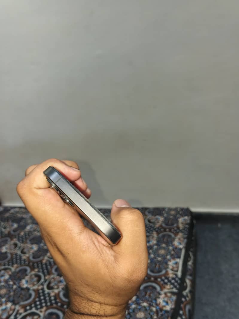 Apple iPhone 12 Pro 2