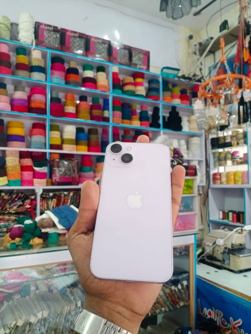 Apple iPhone 14 1