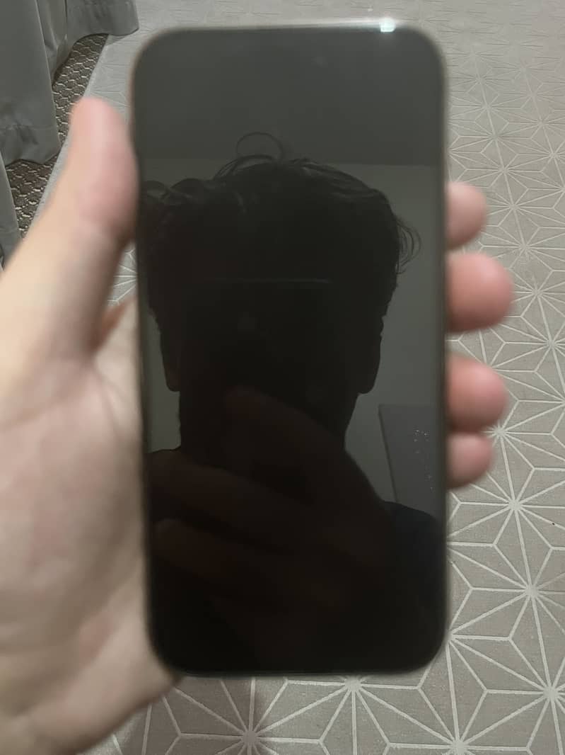 Apple iPhone 16 Pro 7