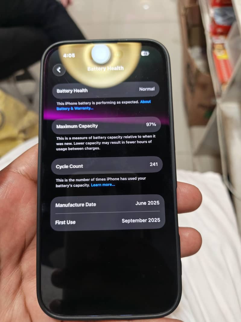 Apple iPhone 16 6
