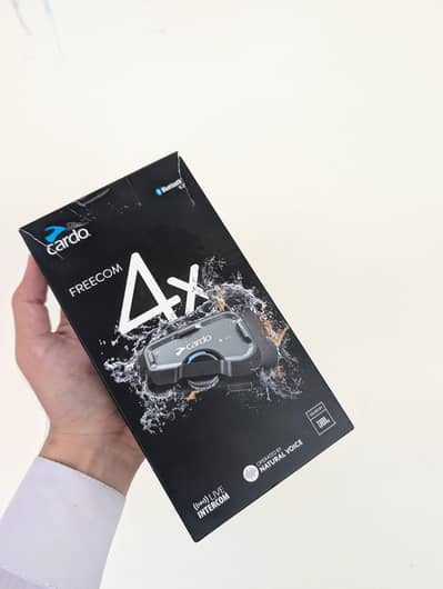 cardo freecom 4x single pack_brand New sealed Box