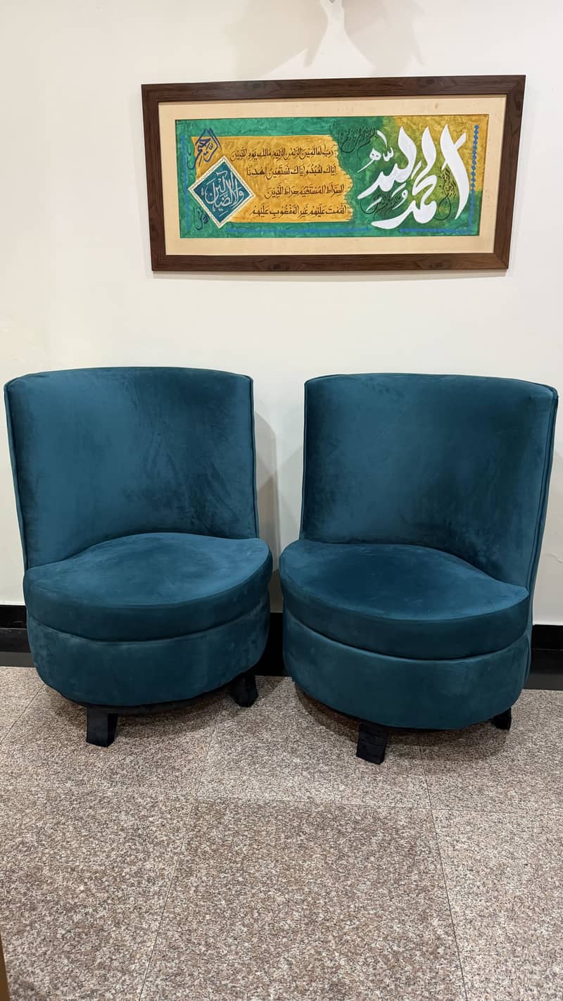 2 Sofas Single Seater 3