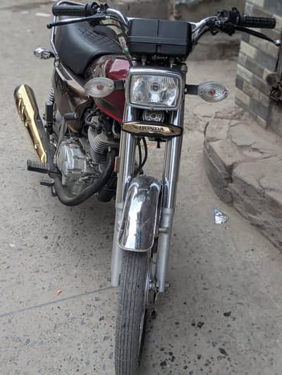 Honda 125 Golden edition