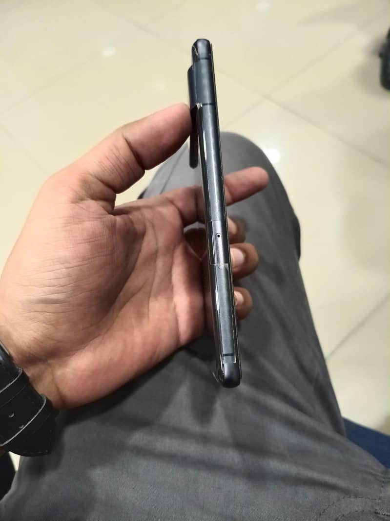 Google Pixel 7 4