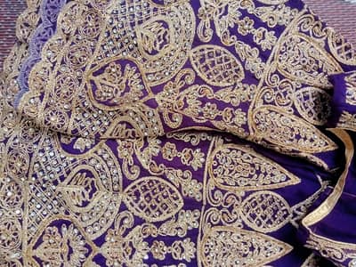 me ladies suit SEL krti ho new dress h bridal bhi used kar Shakti h