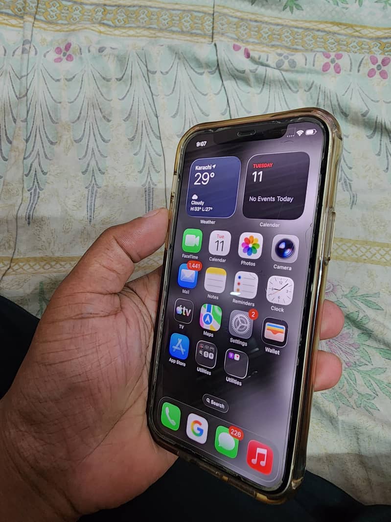 Apple iPhone 12 6