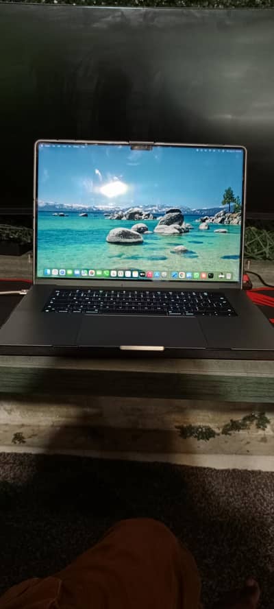 Macbook pro M1 16/1TB 16"