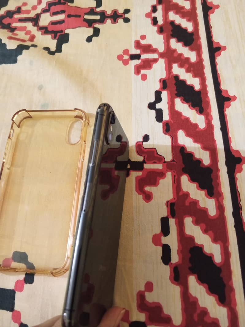 Apple iPhone X 2