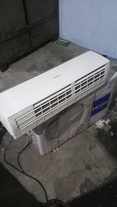 HAIER 1 TON
