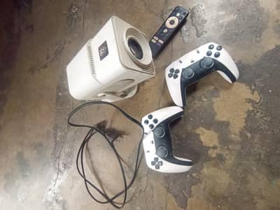 HCS350 MAX gaming projector
