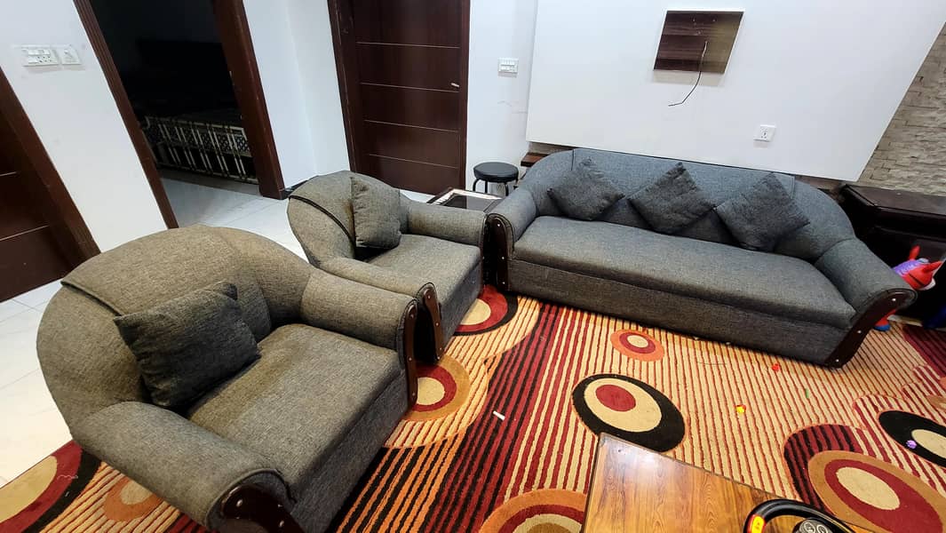 5 seater sofa 3