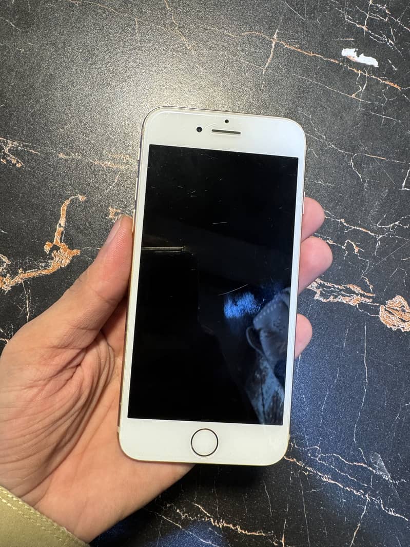 Apple iPhone 8 0