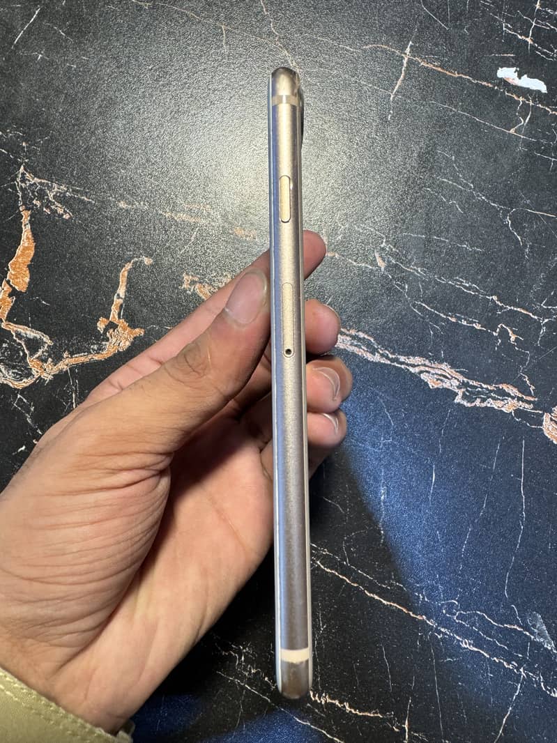 Apple iPhone 8 2