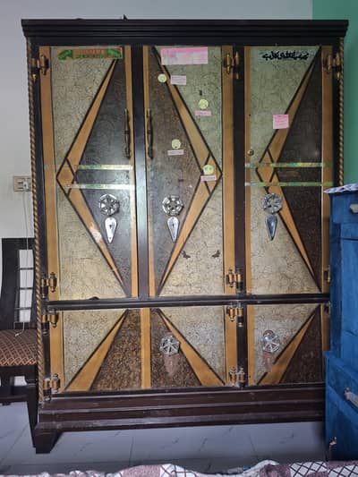 Safe almari 3 door full size  for sale  good condition