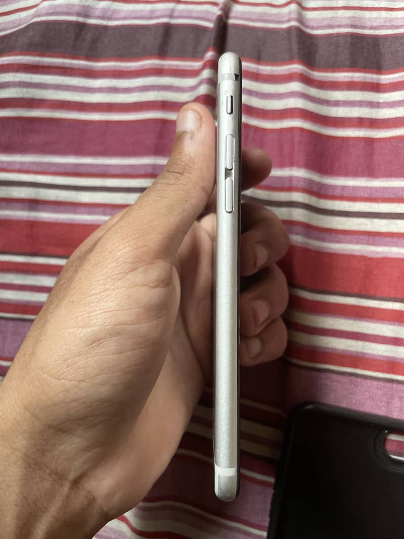 Apple iPhone 6S 1