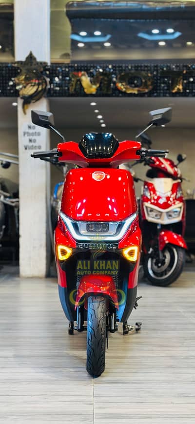 Scooty Kings Yadea Metro Evee Evon Okla EV Female Ramza