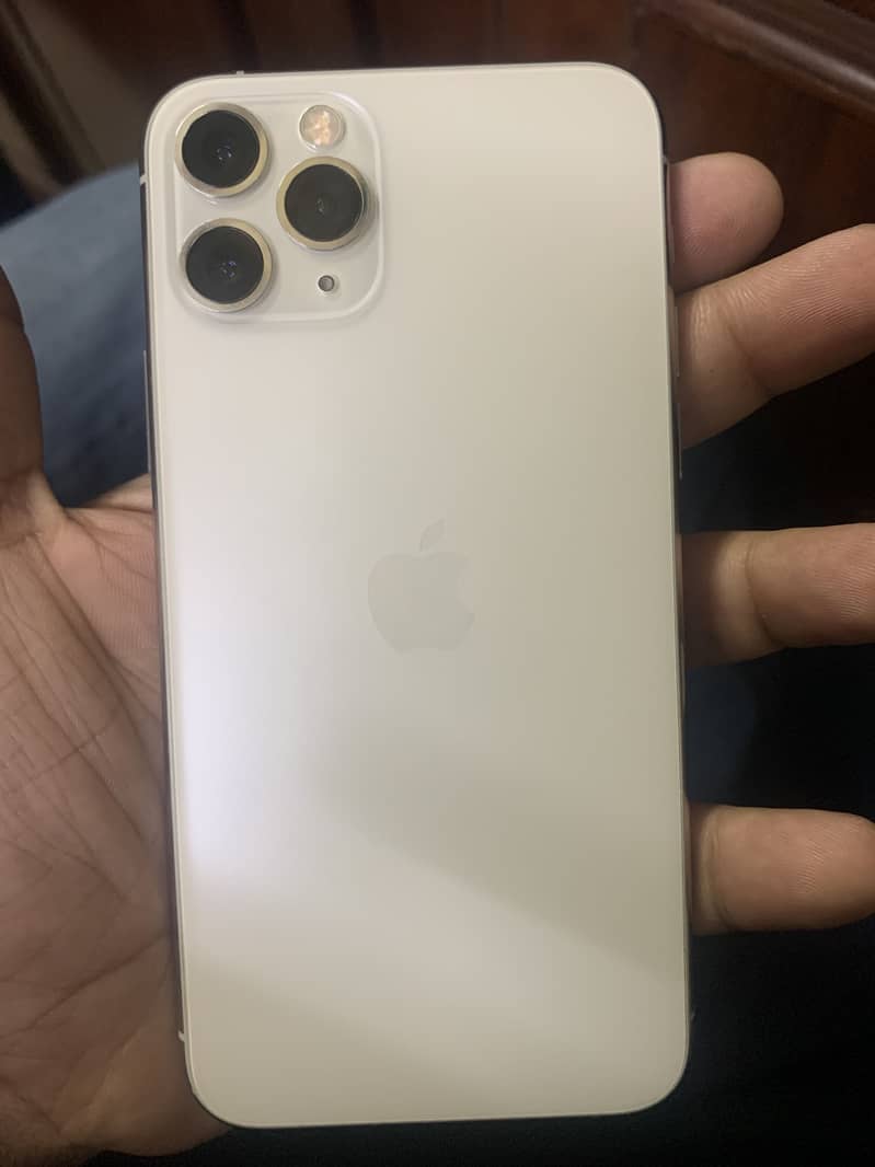 Apple iPhone 11 Pro 1