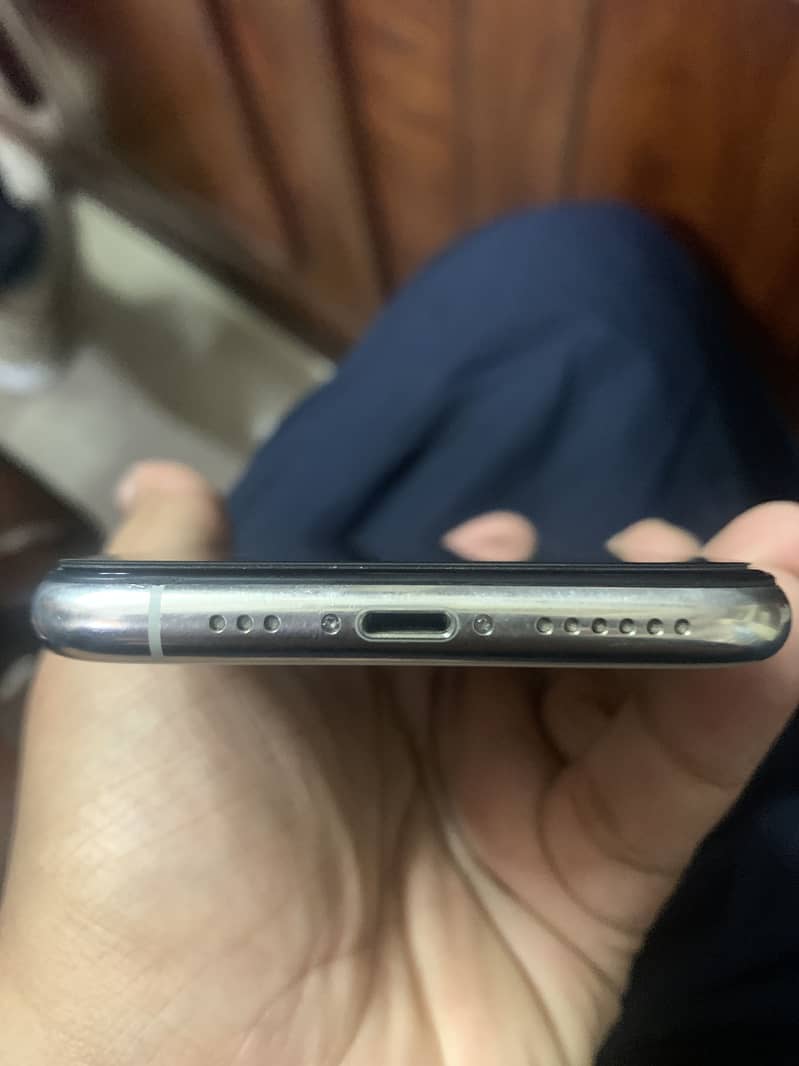 Apple iPhone 11 Pro 5