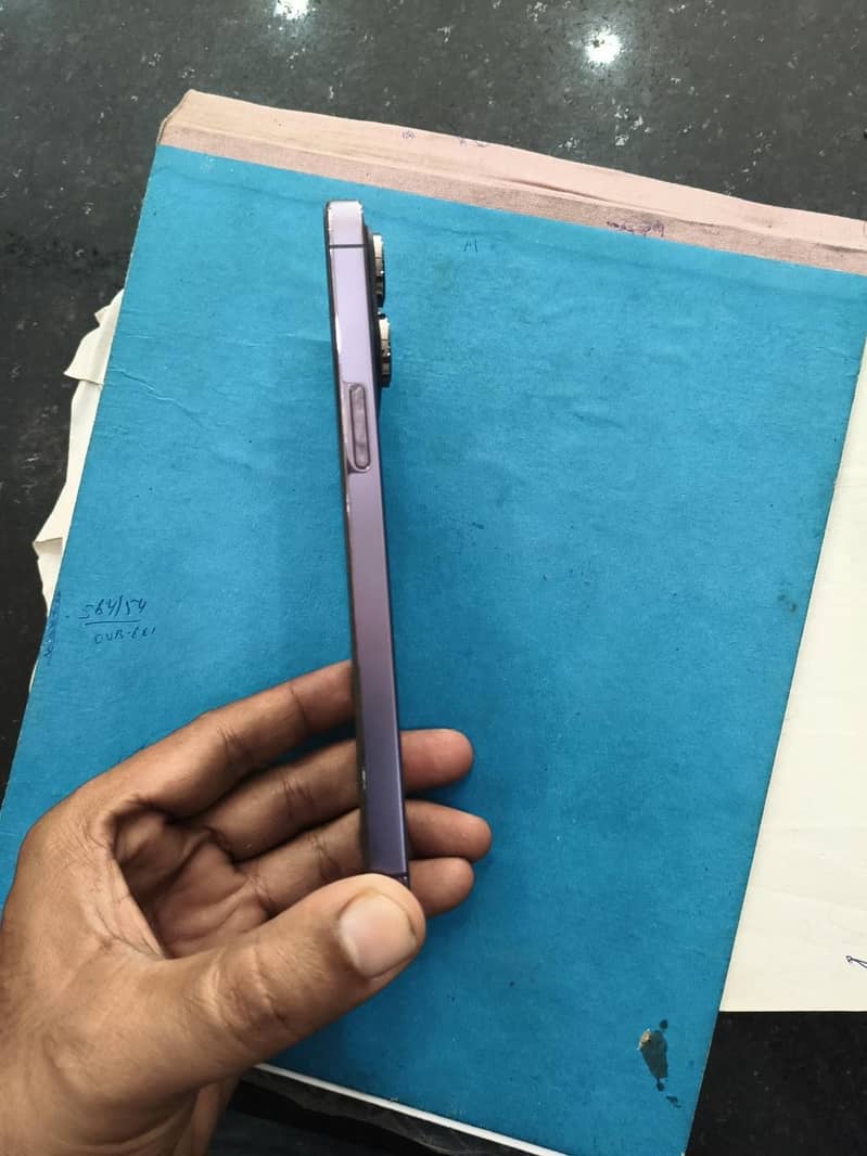 Apple iPhone 14 Pro Max 3
