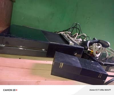 second hand Xbox game   bechne ke lie Sara samaan ha is ke sath