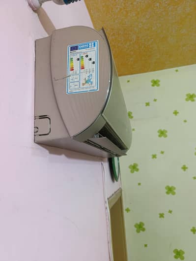 gree fairy modle 10/10 all genuine condition no any repaire and gas f