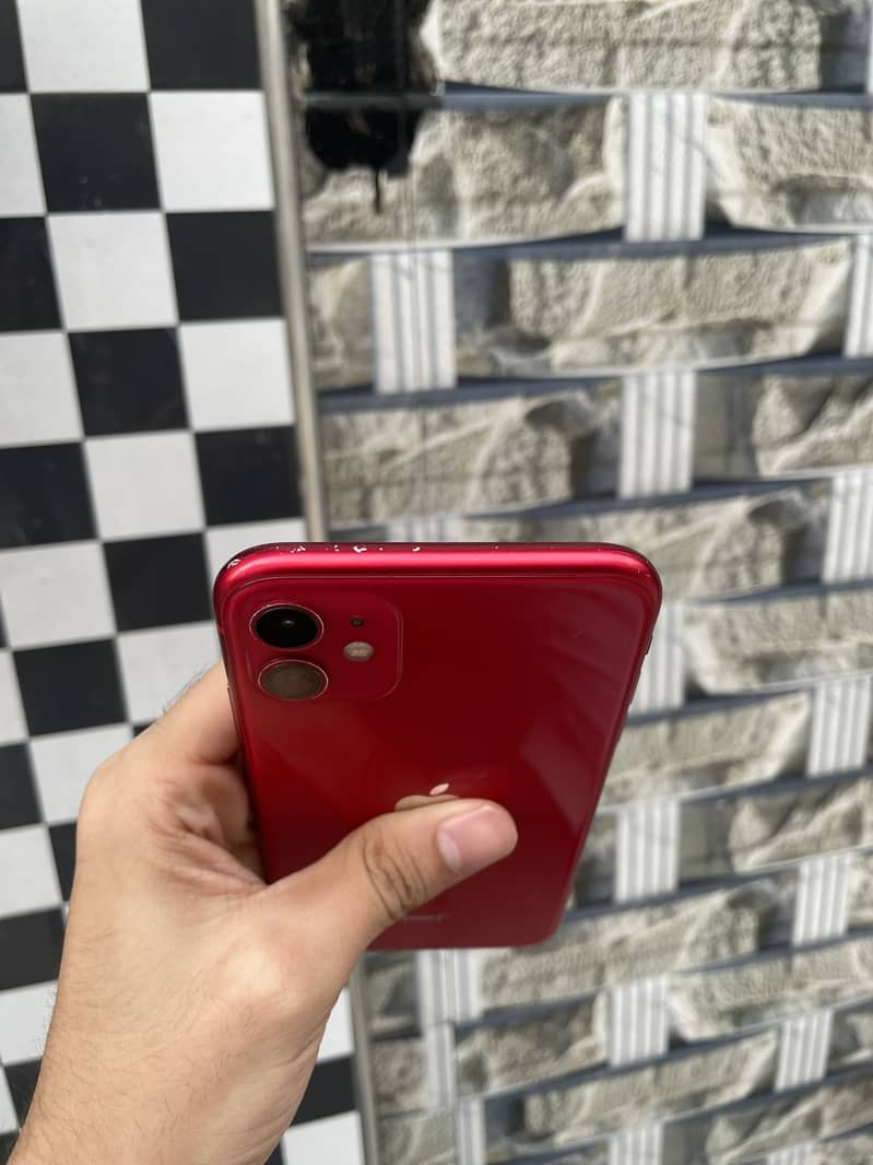 Apple iPhone 11 3
