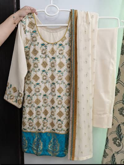 Party Wear For Sale In 10/10 condition