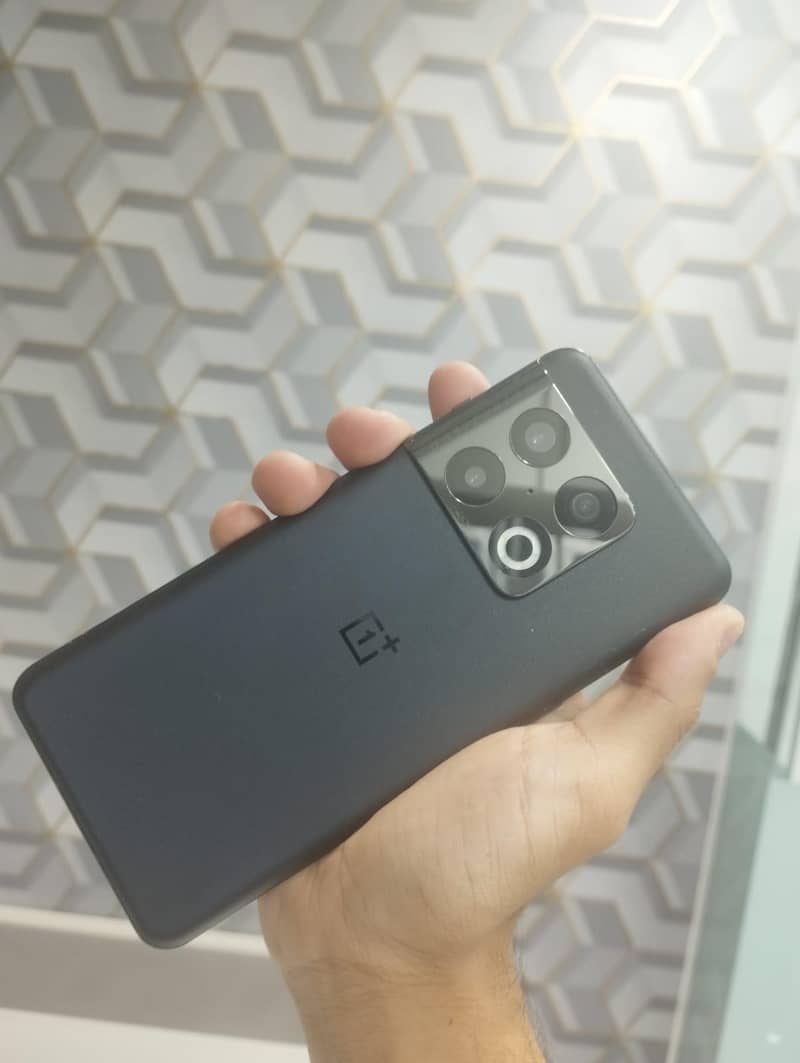 One Plus 10 Pro 2