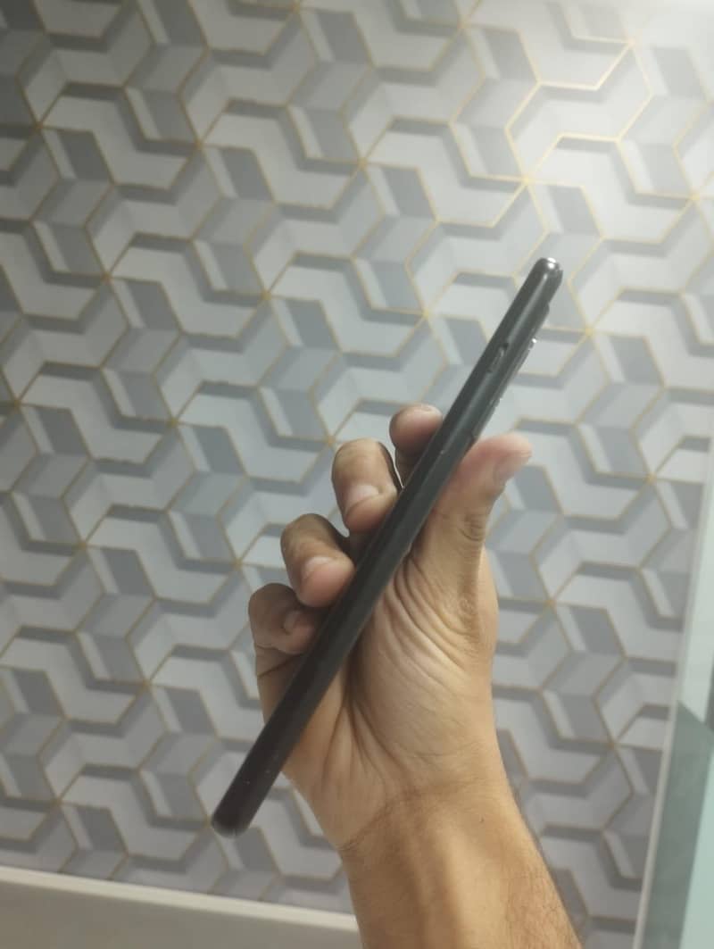 One Plus 10 Pro 6