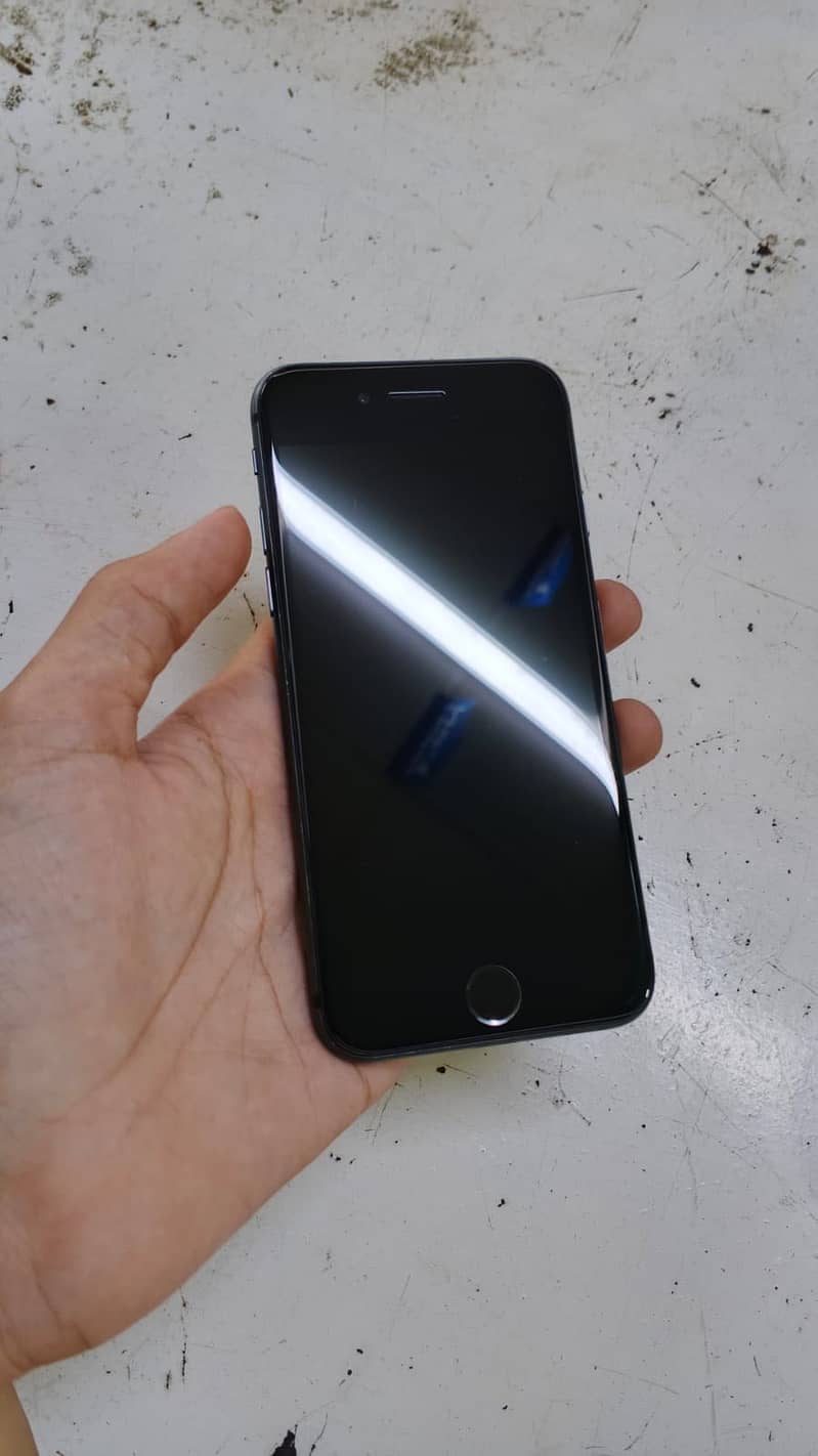 Apple iPhone 8 2