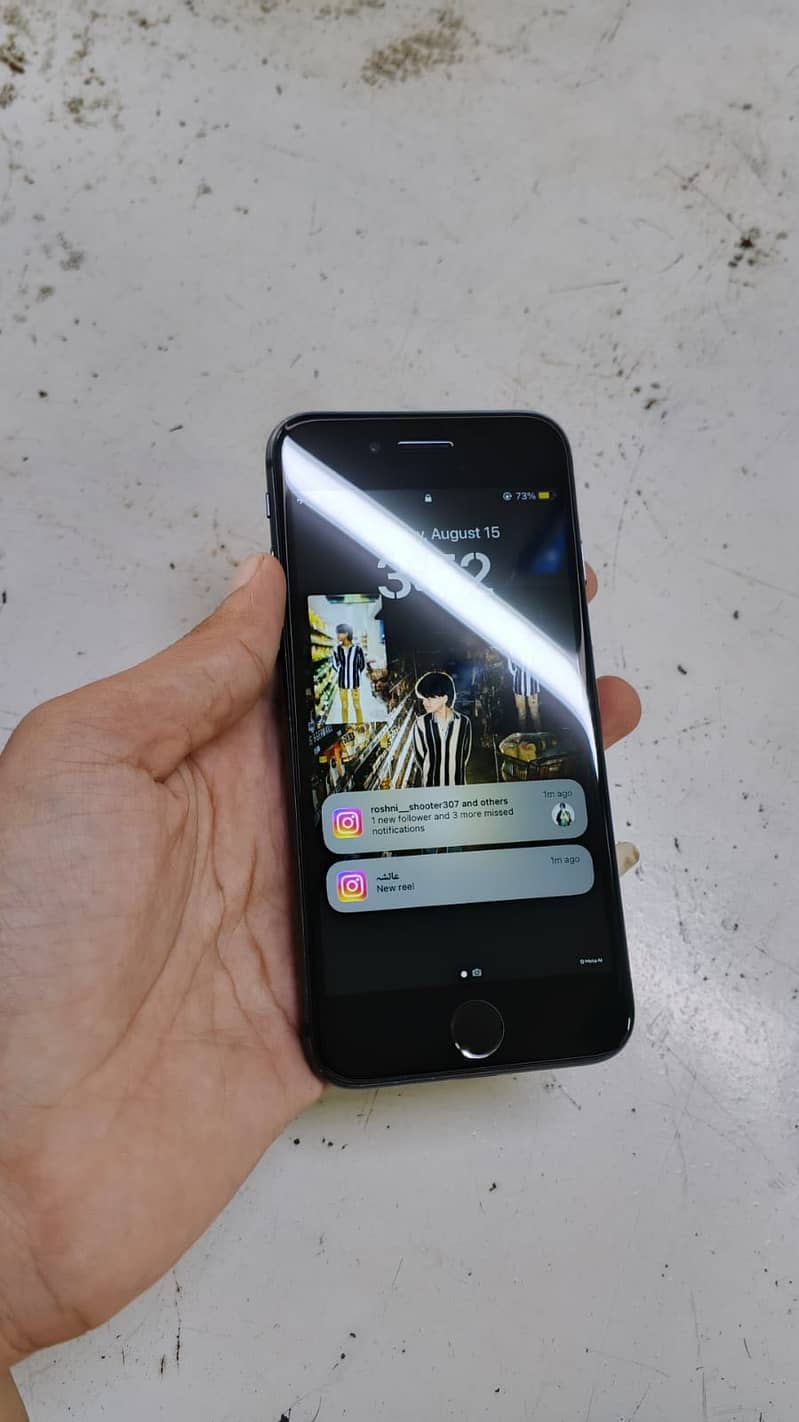 Apple iPhone 8 8