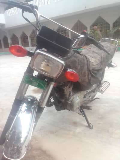 Urgent Sale Karni Hai 2014 Model 125 Hai Lahore #