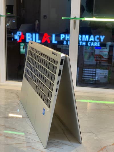 HP Elitebook 1040 G8