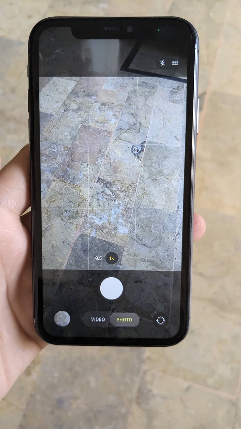 Apple iPhone 11 7