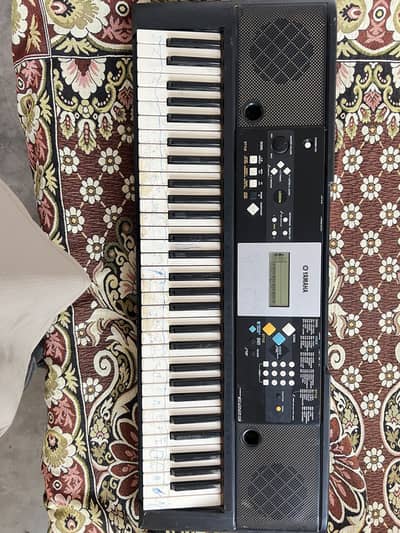 Yamaha PSR E223