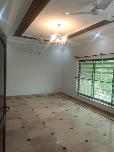 1 kanal Upper Portion Available for Rent in Bahria town phase 3 Rawalpindi.